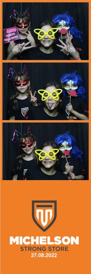 Impressão do evento da Michelson Strong Store